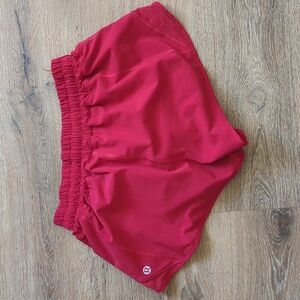 Lululemon Hotty Hot Shorts 2.5" dark red size 4